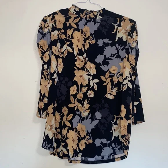 Adrienne Vittadini Floral blue black and cream Womens blouse - Picture 9 of 9